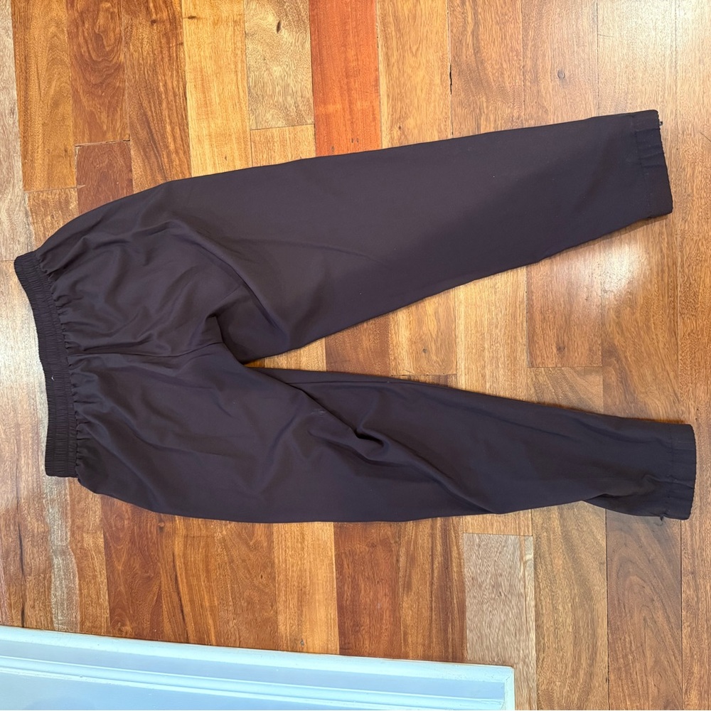 Old Navy Burgundy StretchTech Jogger Pants - Picture 2 of 5